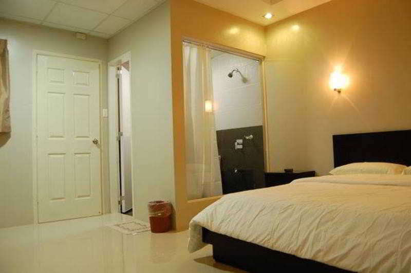 Rumi Apartelle Hotel Анхелес Экстерьер фото